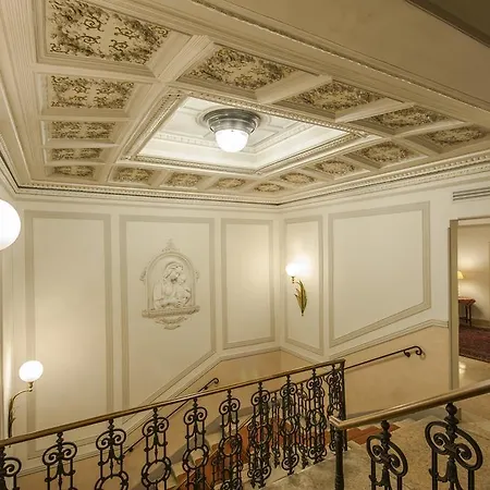 D'oro 1890 Hotel