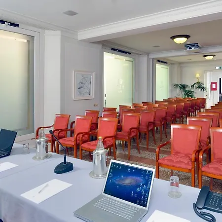 D'oro 1890 酒店 4*